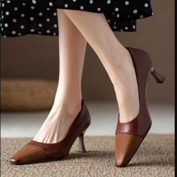 Brown Stitch-Accent Leather Pump